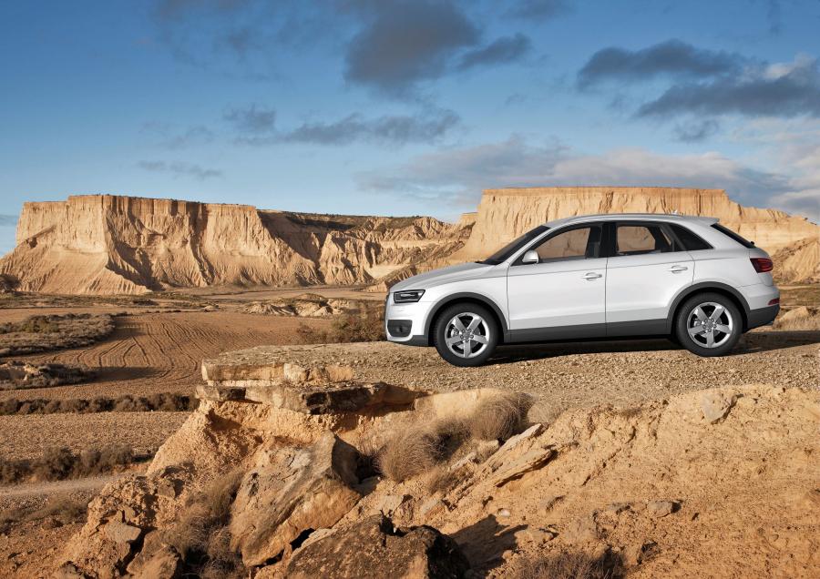  Audi Q3 2.0 TFSI Quattro (8U) 2011 года  (WW) (фото 32 из 38)